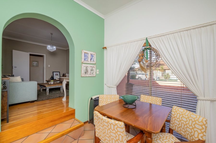3 Bedroom Property for Sale in Clamhall Western Cape